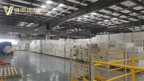 閣樓式倉(cāng)儲(chǔ)貨架適用于什么類型的倉(cāng)庫(kù)？