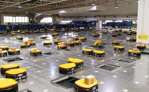 如何按場(chǎng)景選擇倉儲(chǔ)機(jī)器人？