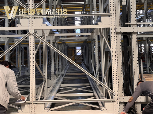 四向穿梭車立庫為何成企業(yè) “香餑餑”？從效率、成本到柔性的全維度破局