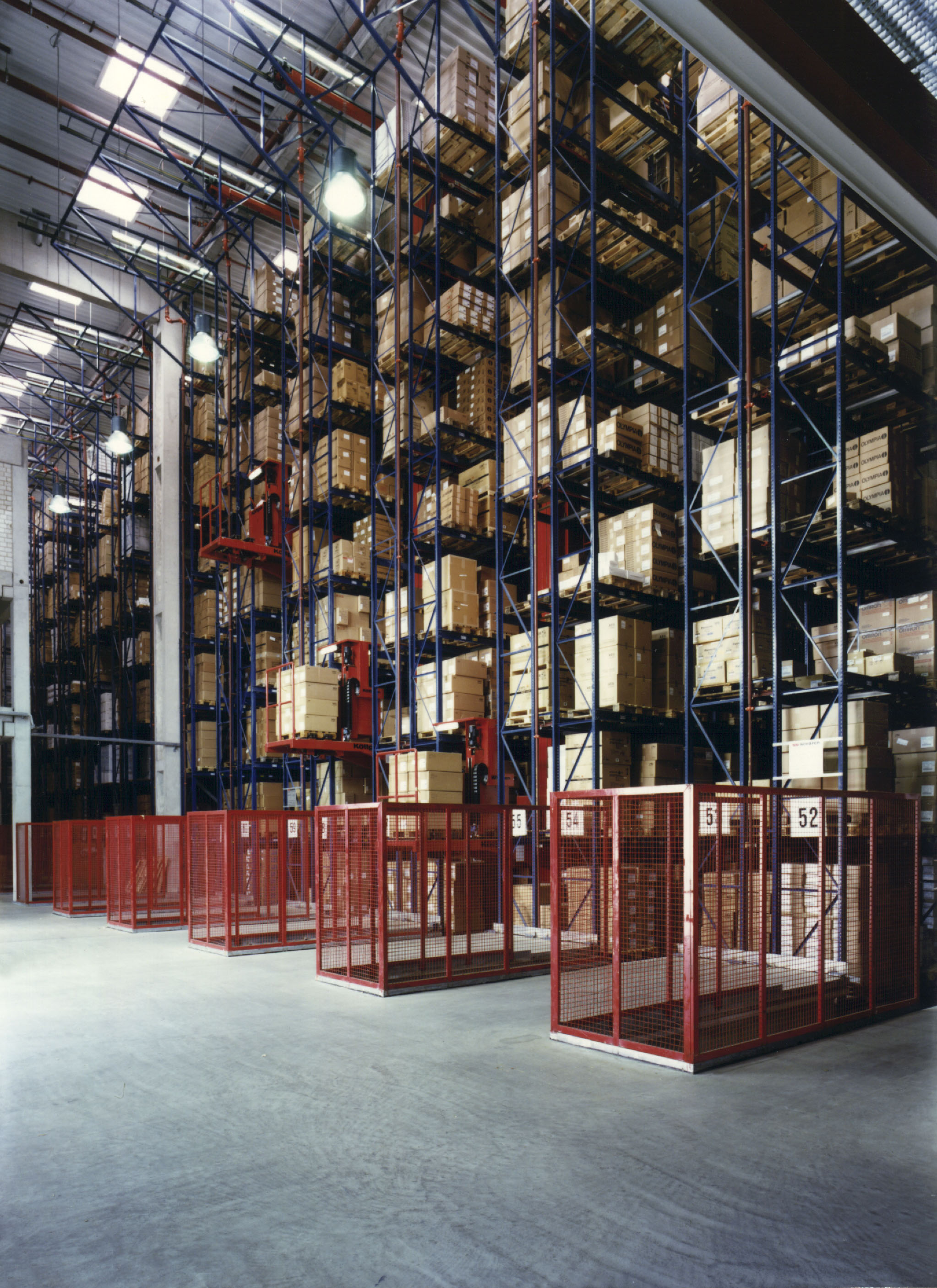 智能立體倉庫：解鎖倉儲 “空間 + 效率” 雙重革命